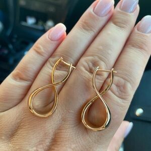 Rose Gold Plated Smooth Curve Drop Earrings